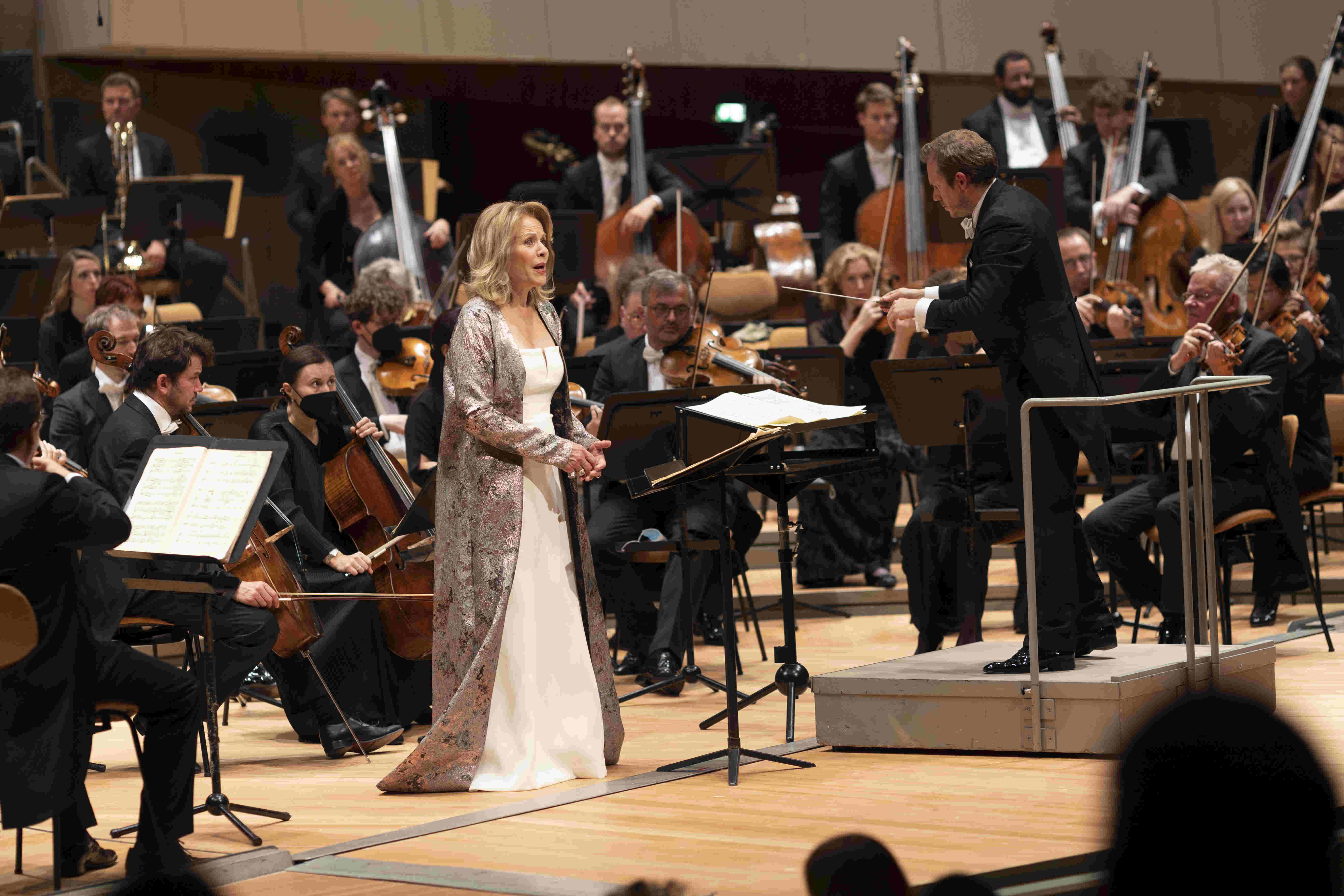 Fleming-Concertgebouworkest_copyright Astrid Ackermann