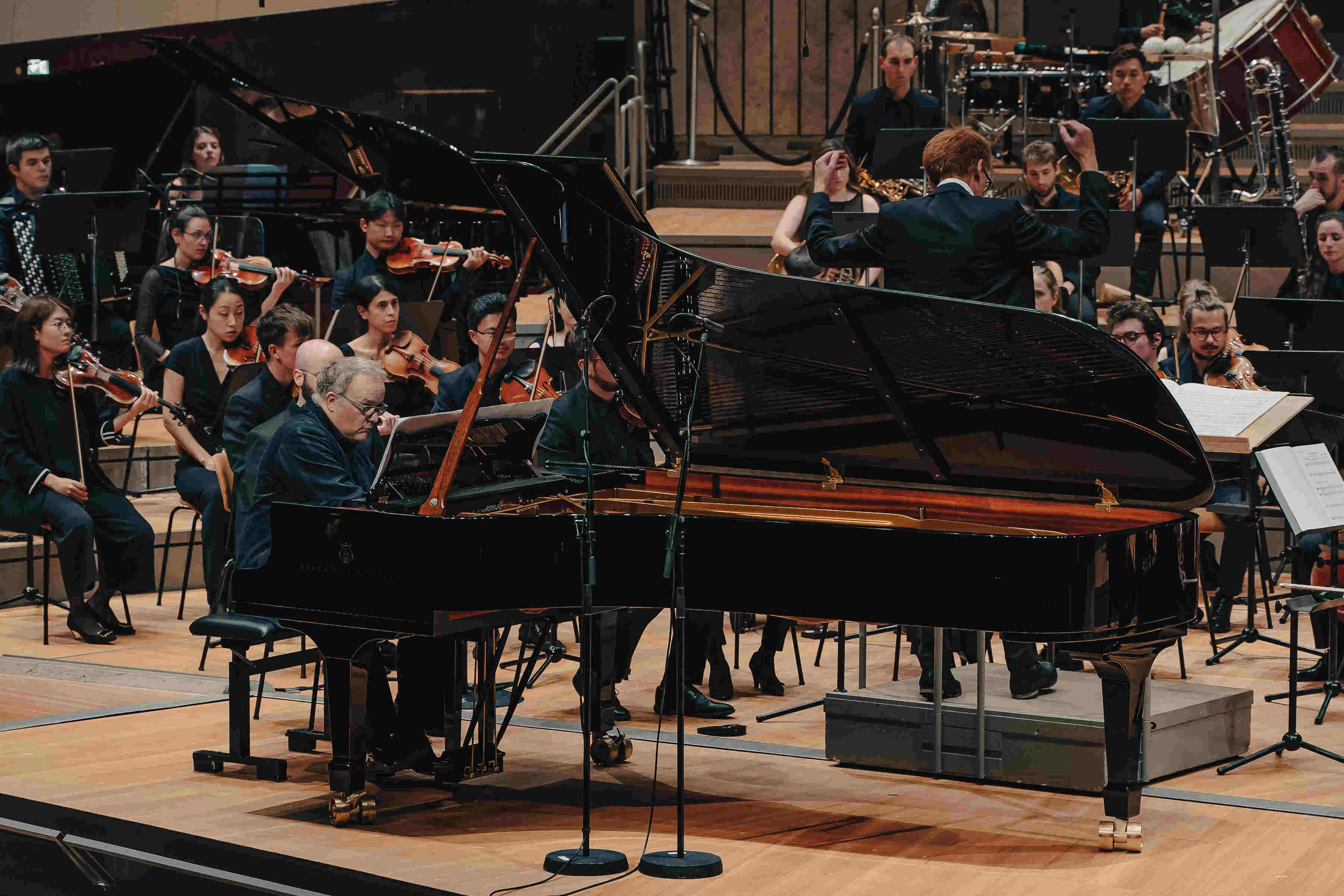 Nicolas Hodges und LFCO. copyright Adam Janisch