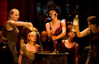 Carmen "r�hrt" im Voodoo-Zauber