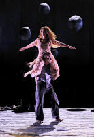 Orfeo traegt Euridice