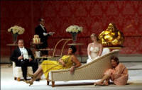 Le Bal: Warten auf G�ste